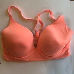 VS lightly Lined Plunge Lounge Bra